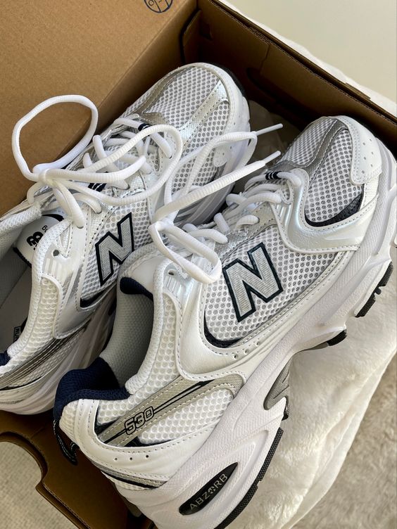New Balance 530